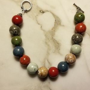 Wire large bead bracelet w/toggle clasp!